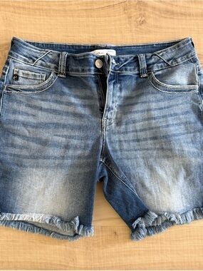 Maurice’s Kancan Frayed Hem Denim Shorts - NEW -14